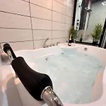 아파트 E Servagnat T3 Luxe Avec Sauna Jacuzzi Et Hammam