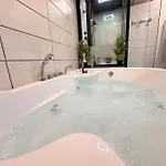 E Servagnat T3 Luxe Avec Sauna Jacuzzi Et Hammam 에페르네이