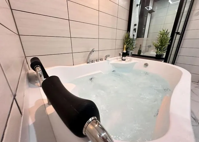 شقة E Servagnat T3 Luxe Avec Sauna Jacuzzi Et Hammam