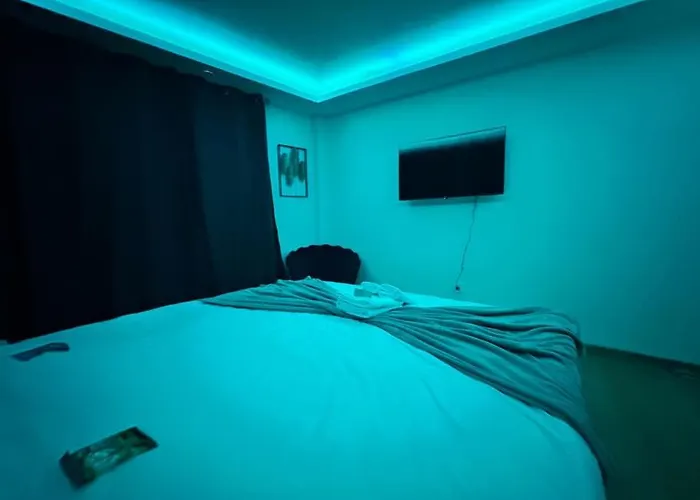 E Servagnat T3 Luxe Avec Sauna Jacuzzi Et Hammam إيبيرني